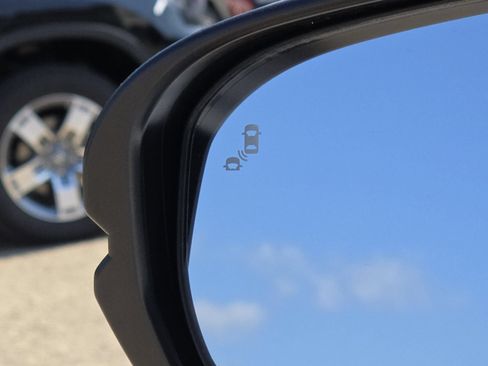 Used 2024 Honda CR-V EX image 10