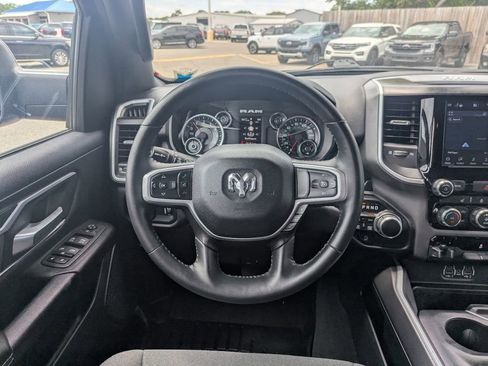 Used 2023 RAM 1500 Big Horn AWD/4WD image 16