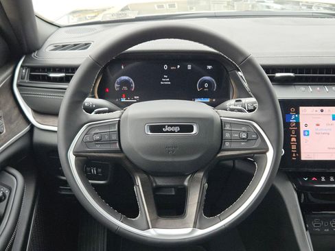 New 2026 Jeep Grand Cherokee L Limited AWD/4WD image 16