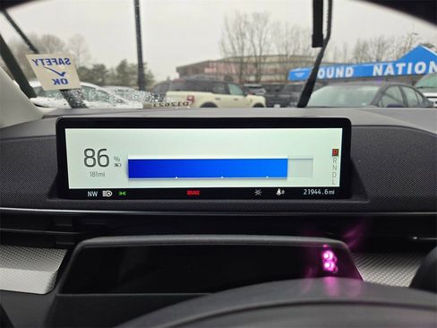 Used 2023 Ford Mustang Mach-E Select image 12