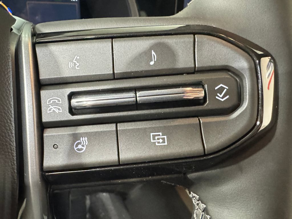 New 2026 Chevrolet Colorado Trail Boss AWD/4WD image 17