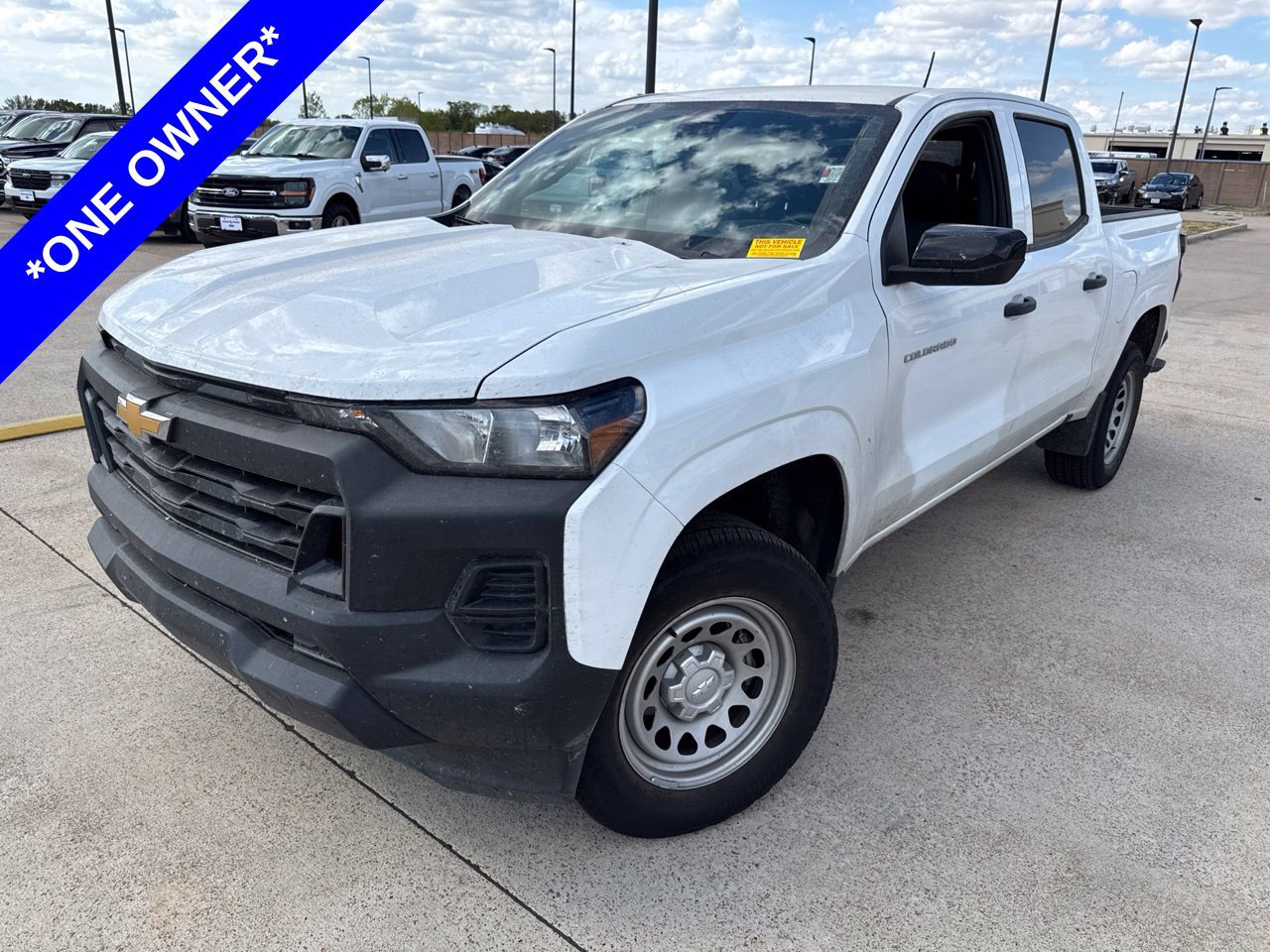 Used 2024 Chevrolet Colorado W/T w/ Safety Package RWD image 1