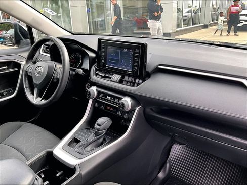 Used 2022 Toyota RAV4 XLE w/ Convenience Package AWD/4WD image 14