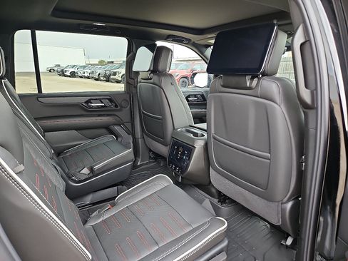 New 2026 GMC Yukon XL AT4 Ultimate w/ LPO, Illumination Package image 13