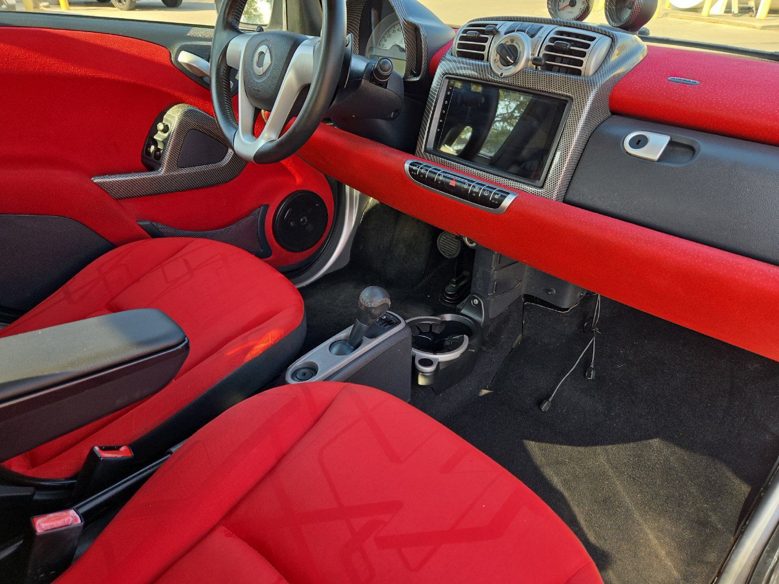 Used 2009 smart fortwo passion RWD image 13