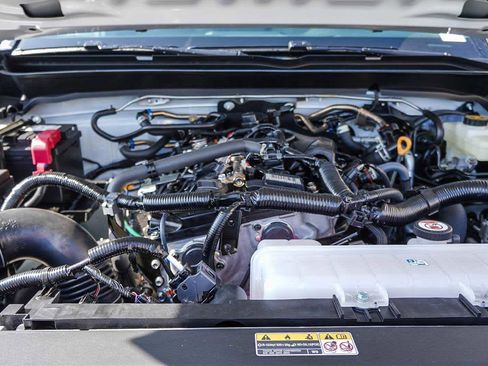 New 2025 Toyota Tacoma SR5 image 12