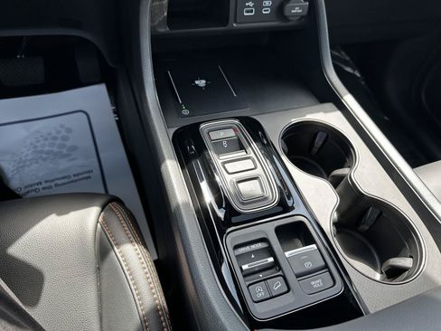 Certified 2025 Honda Pilot TrailSport image 17