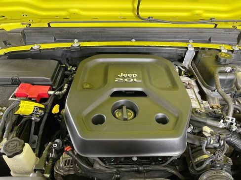 Used 2023 Jeep Wrangler Sport AWD/4WD image 29