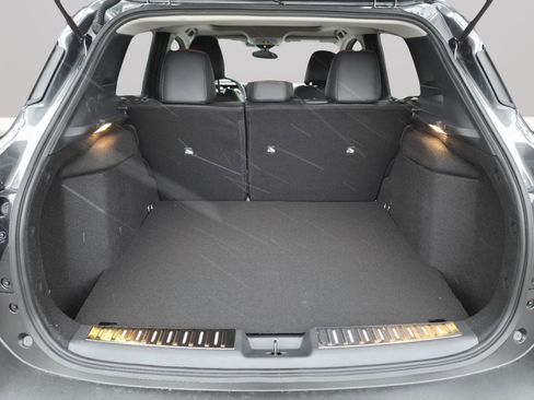 New 2026 Nissan Kicks SR image 23