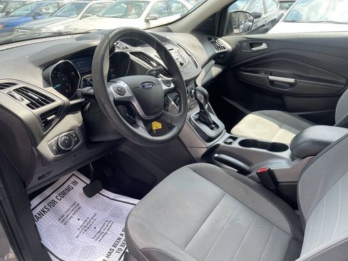 Used 2014 Ford Escape SE FWD image 10