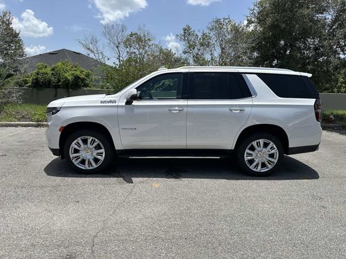 Used 2021 Chevrolet Tahoe High Country RWD image 3
