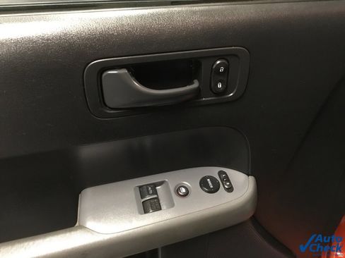 Used 2005 Honda Element LX image 19