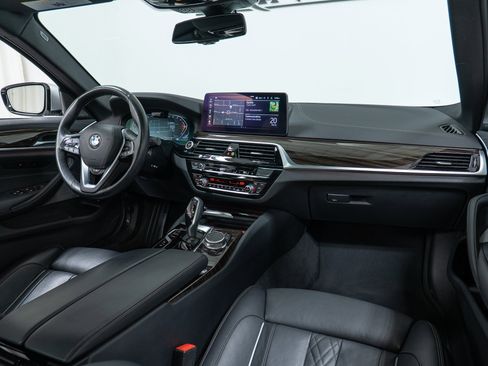 Used 2021 BMW 540i xDrive 540i xDrive w/ Premium Package image 14