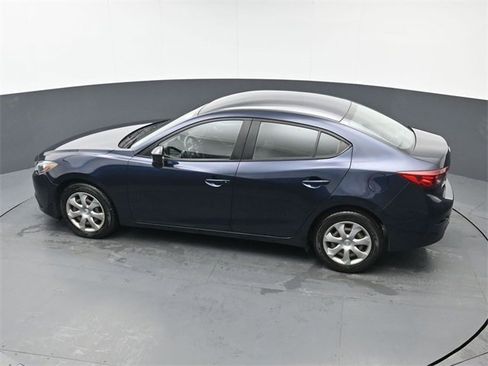 Used 2016 MAZDA MAZDA3 i Sport image 38