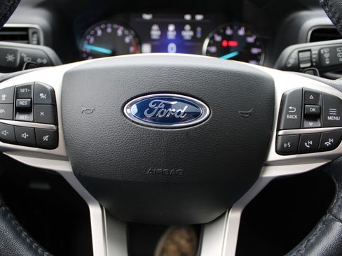 Certified 2021 Ford Explorer Limited w/ Equipment Group 301A image 20