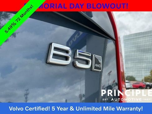 Certified 2024 Volvo XC90 B5 Plus AWD/4WD image 13
