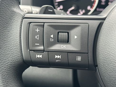 New 2025 Nissan Pathfinder S image 29