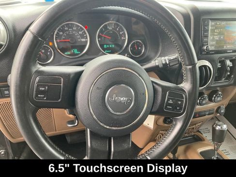 Used 2018 Jeep Wrangler Unlimited Rubicon image 18