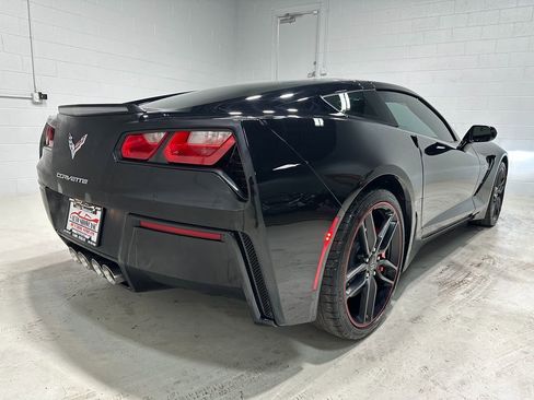 Used 2019 Chevrolet Corvette Stingray Coupe w/ 1LT image 7