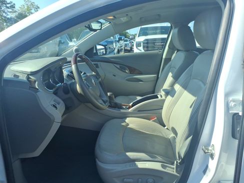 Used 2010 Buick LaCrosse CXL w/ Luxury Package FWD image 17