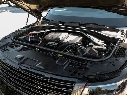 Used 2023 Land Rover Range Rover SE image 49