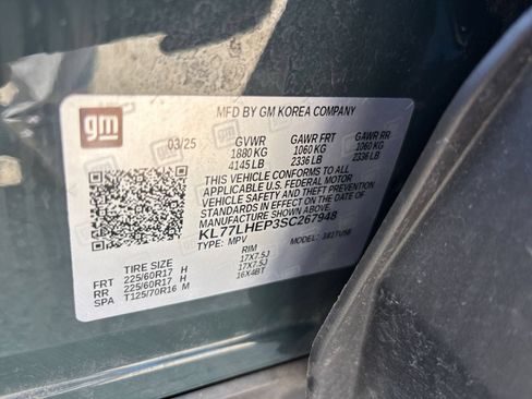 Used 2025 Chevrolet Trax LT w/ LT Convenience Package FWD image 27