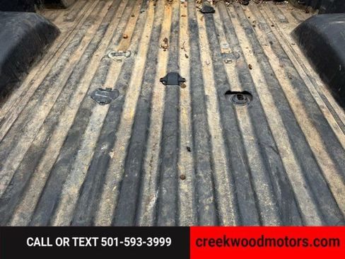 Used 2025 Chevrolet Silverado 2500 Custom w/ Custom Value Package image 18