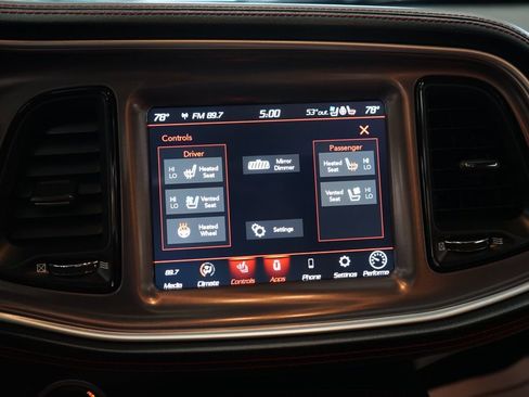 Used 2021 Dodge Challenger R/T Scat Pack RWD image 10