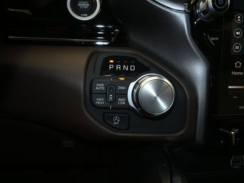 New 2026 RAM 1500 Laramie AWD/4WD image 19