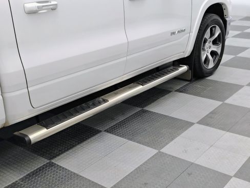 Used 2019 RAM 1500 Laramie image 14