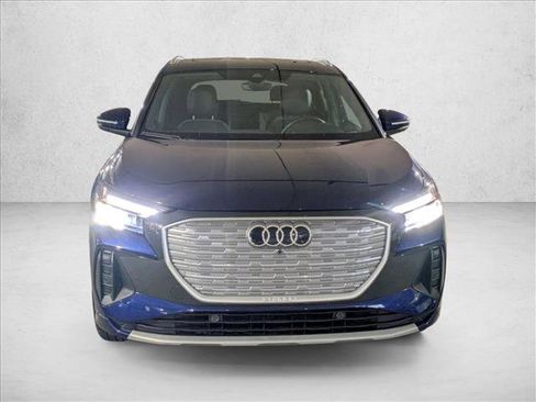 Used 2023 Audi Q4 e-tron Premium Plus w/ Premium Plus image 2