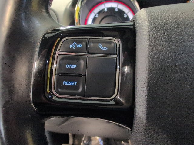 Used 2016 Dodge Grand Caravan SXT FWD image 18