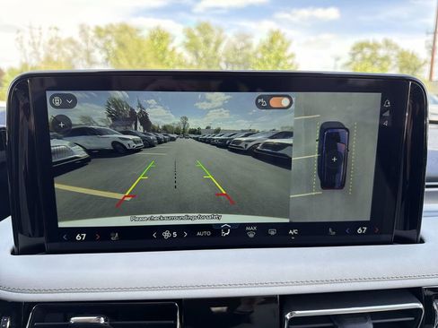 Used 2026 Lincoln Aviator 2WD image 25