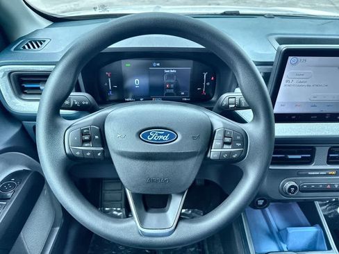 Used 2025 Ford Maverick XLT FWD image 15