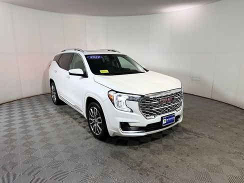 Used 2022 GMC Terrain Denali image 9