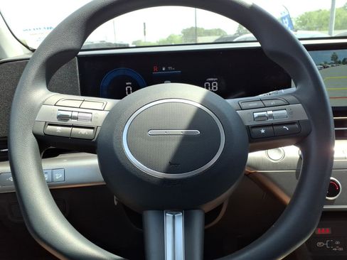 New 2026 Hyundai Kona SE FWD image 12