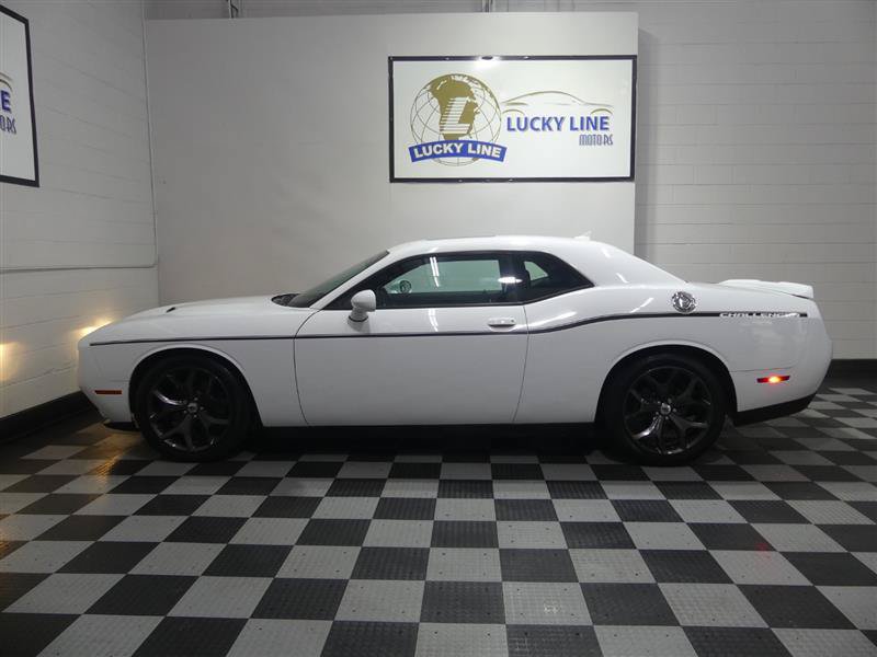 Used 2018 Dodge Challenger SXT Plus RWD image 7