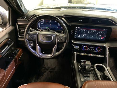 Used 2024 GMC Sierra 1500 Denali Ultimate image 11