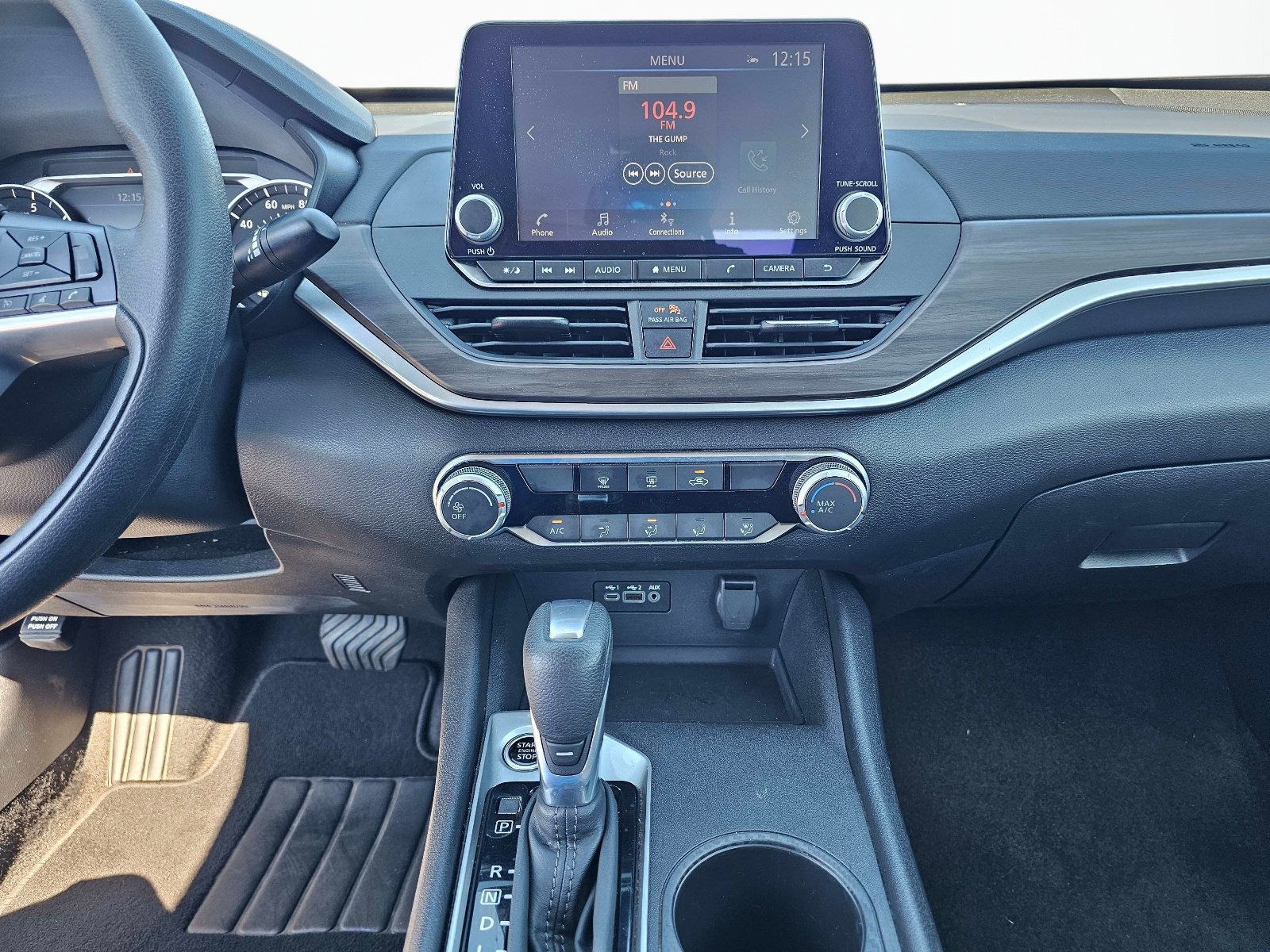 Used 2025 Nissan Altima 2.5 SV FWD image 22