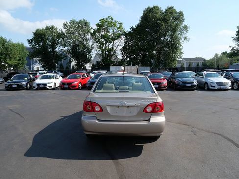 Used 2005 Toyota Corolla CE FWD image 4