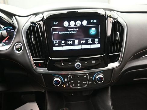 Used 2019 Chevrolet Traverse LT image 10