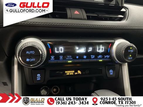 Used 2021 Toyota RAV4 XLE FWD image 26