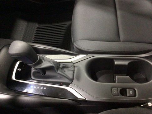 Used 2026 Toyota Corolla LE FWD image 14