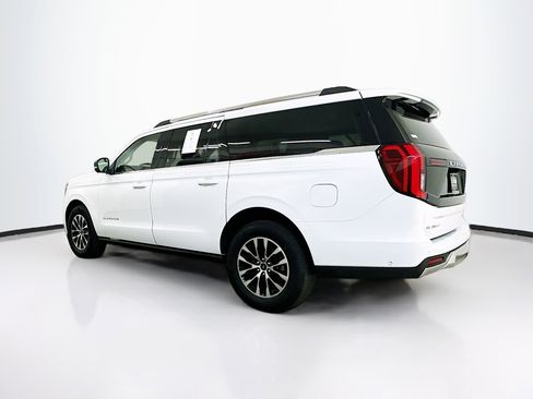 Used 2025 Ford Expedition Max Platinum image 5