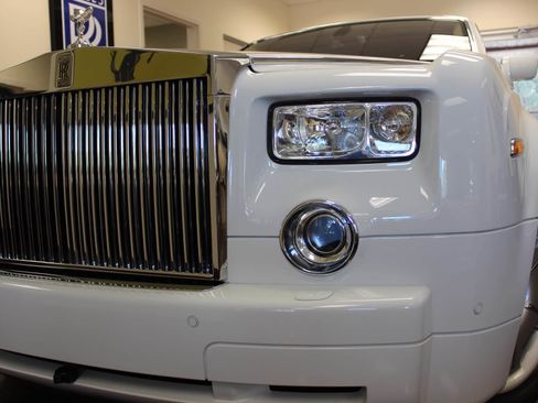 Used 2007 Rolls-Royce Phantom Sedan RWD image 4