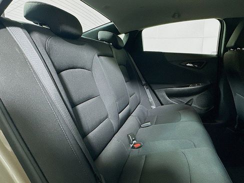 Used 2023 Chevrolet Malibu LT image 24