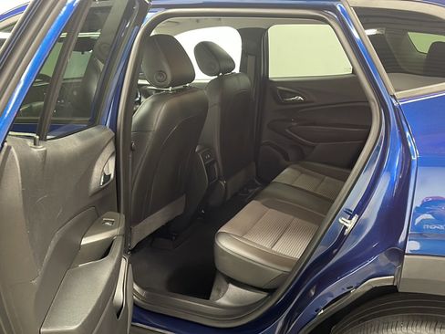 Used 2024 Chevrolet Trax LT w/ Driver Confidence Package FWD image 14