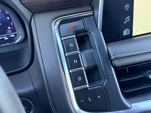 Used 2024 Chevrolet Tahoe LT image 20