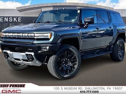 New 2026 GMC Hummer EV SUV w/ LPO, Dark Essentials Package