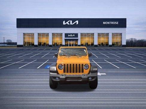 Used 2021 Jeep Wrangler Unlimited Sport AWD/4WD image 2